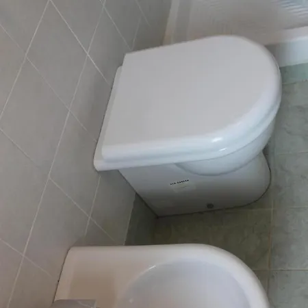 Apartment Via Rezzano 12