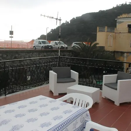 Apartment Via Rezzano 12